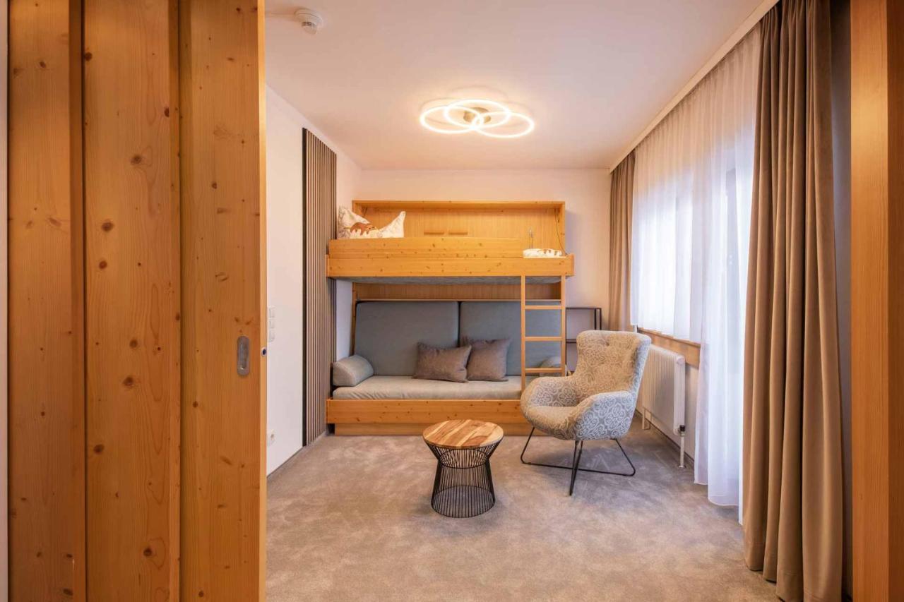 Familien- & Vitalhotel Auenhof ฟูลป์เมส ภายนอก รูปภาพ
