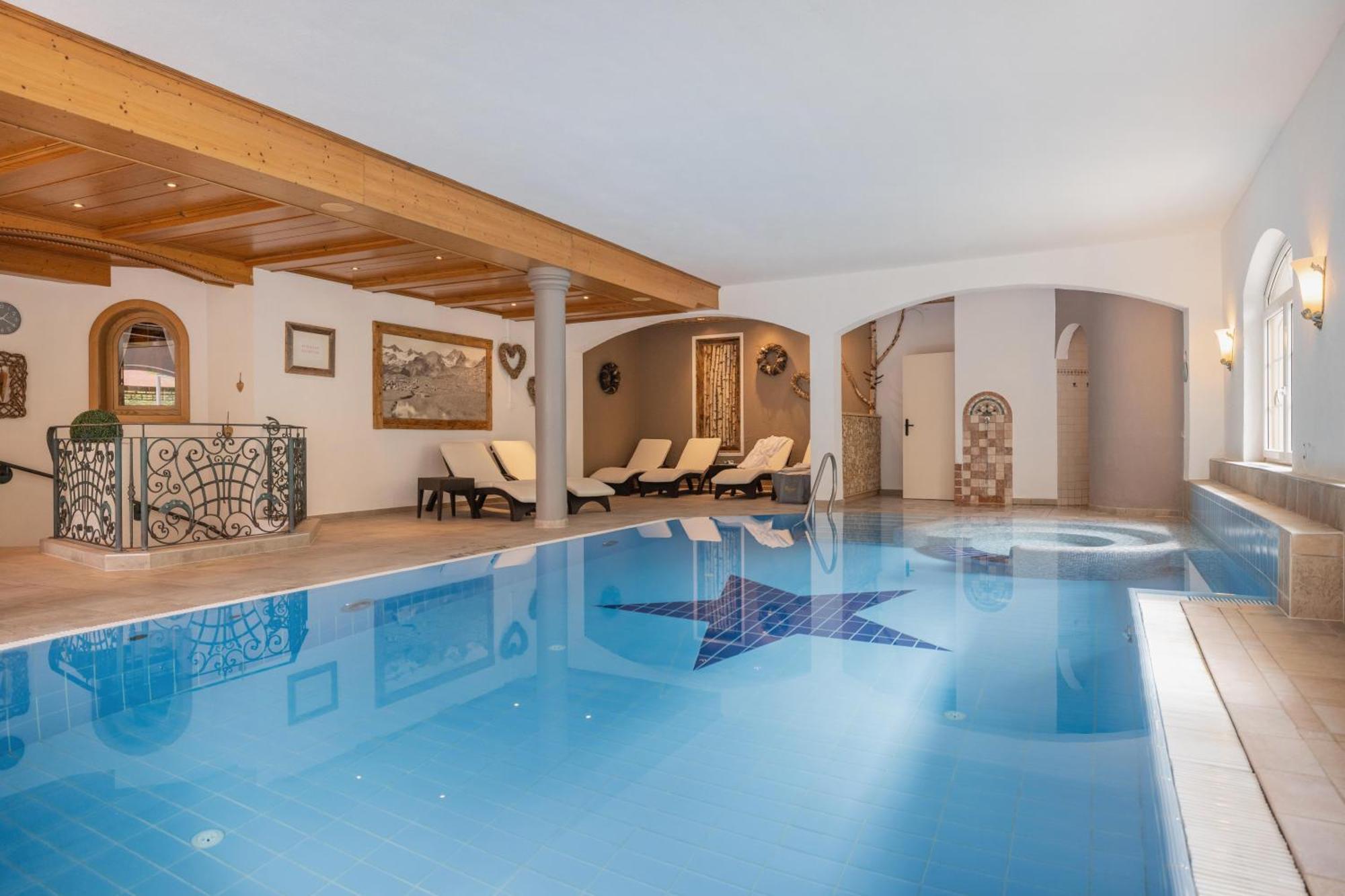 Familien- & Vitalhotel Auenhof ฟูลป์เมส ภายนอก รูปภาพ