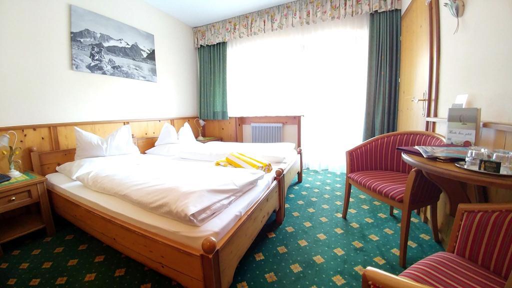 Familien- & Vitalhotel Auenhof ฟูลป์เมส ภายนอก รูปภาพ
